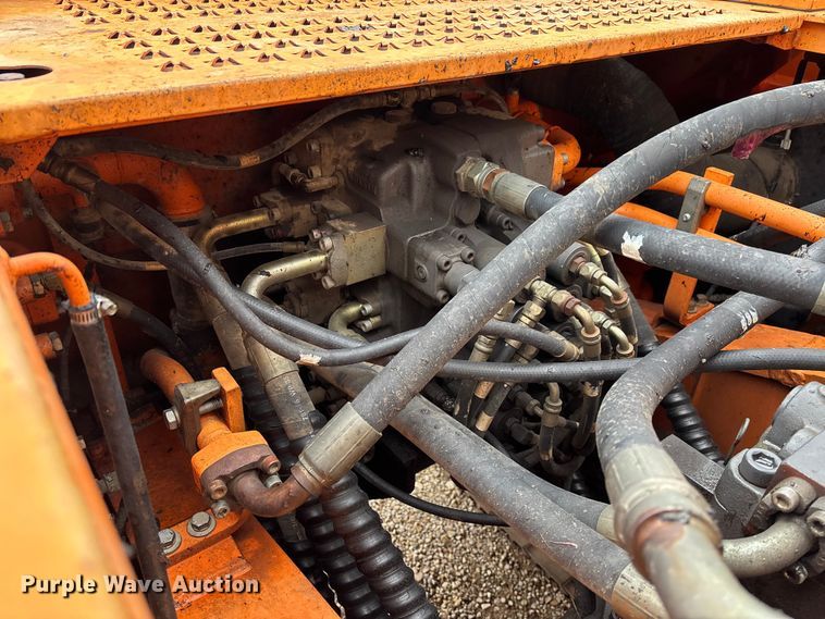 image for item EV3404 2006 Doosan DX300LC long reach excavator