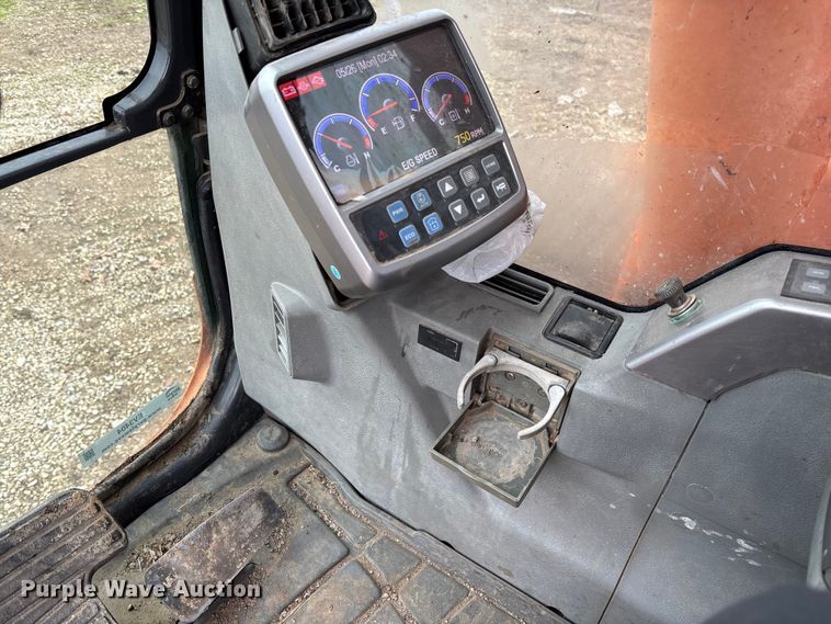 image for item EV3404 2006 Doosan DX300LC long reach excavator