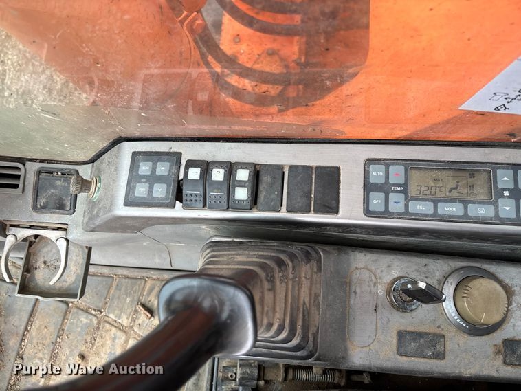 image for item EV3404 2006 Doosan DX300LC long reach excavator