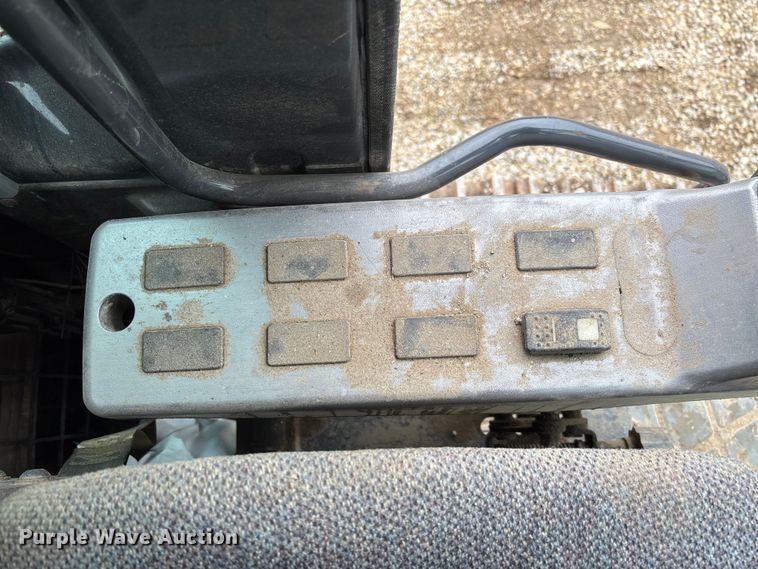 image for item EV3404 2006 Doosan DX300LC long reach excavator