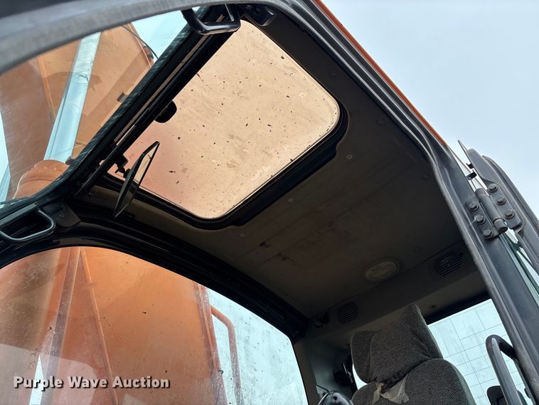 image for item EV3404 2006 Doosan DX300LC long reach excavator