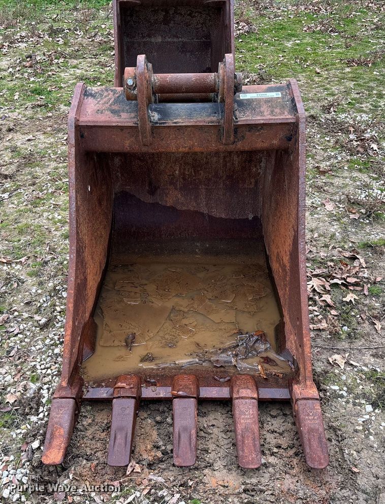 image for item EV3406 Sany SY135 excavator bucket