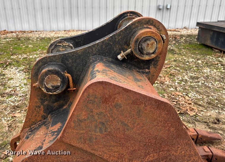 image for item EV3406 Sany SY135 excavator bucket