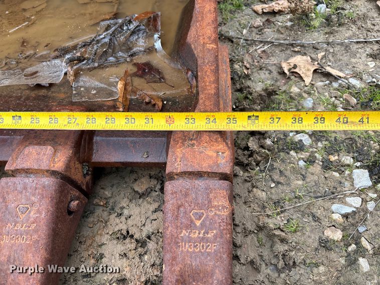 image for item EV3406 Sany SY135 excavator bucket