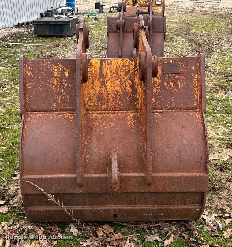 image for item EV3408 C&P John Deere 200C LC excavator bucket