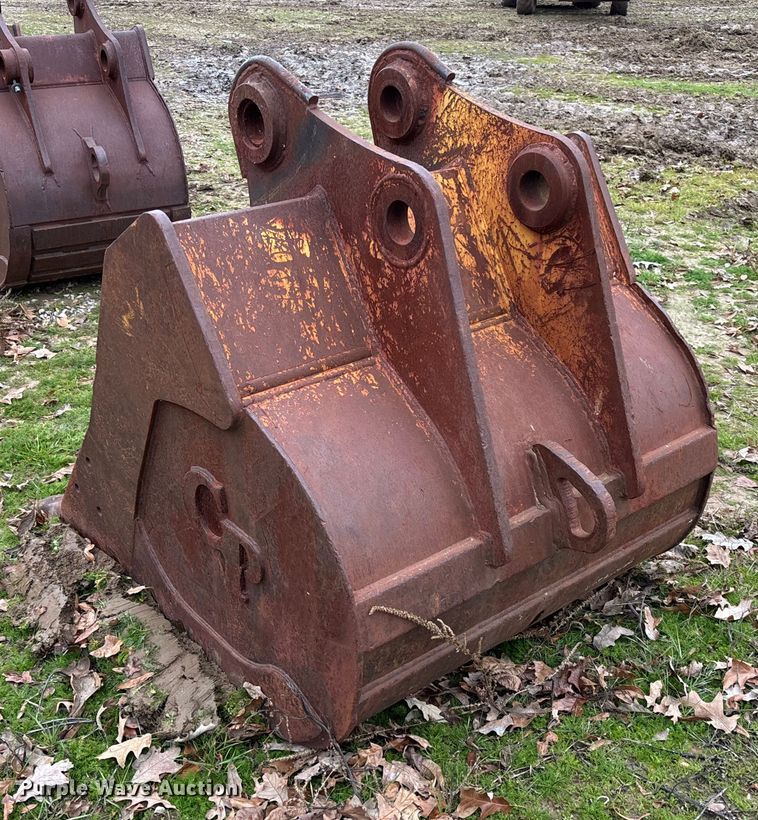 image for item EV3408 C&P John Deere 200C LC excavator bucket