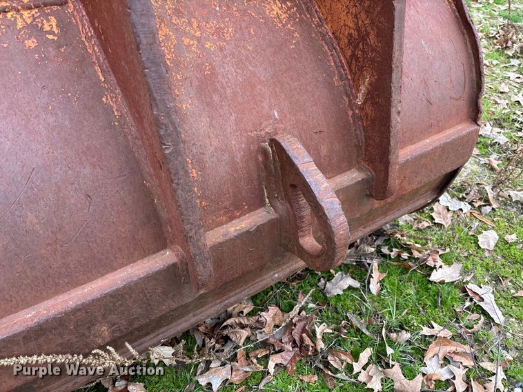 image for item EV3408 C&P John Deere 200C LC excavator bucket