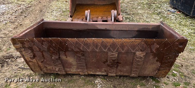 image for item EV3409 Excavator bucket