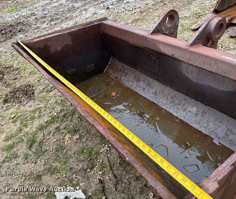 image for item EV3409 Excavator bucket