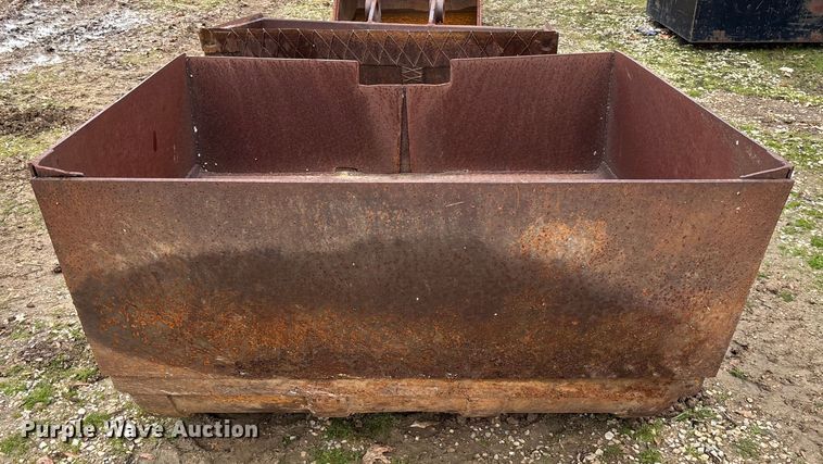image for item EV3410 Excavator bucket