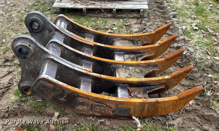 image for item EV3413 Excavator rake