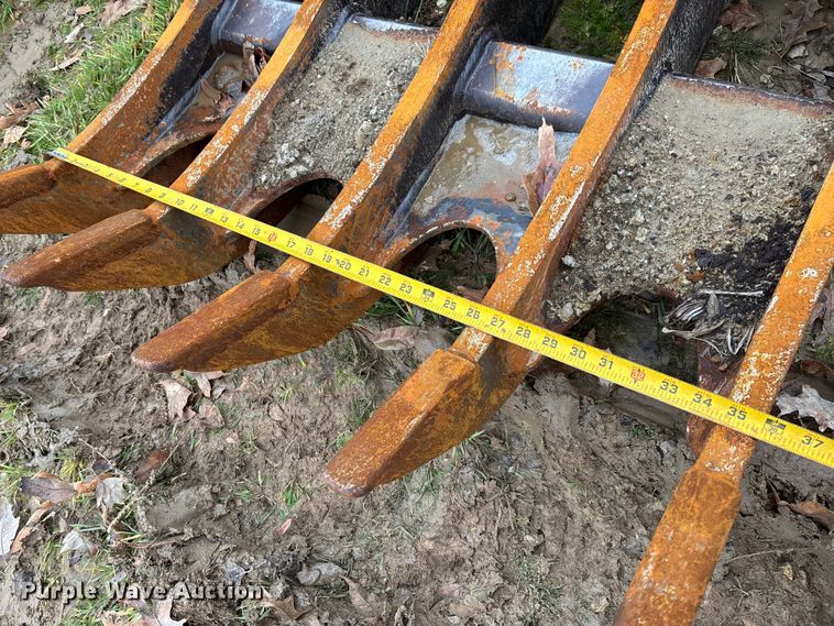 image for item EV3413 Excavator rake