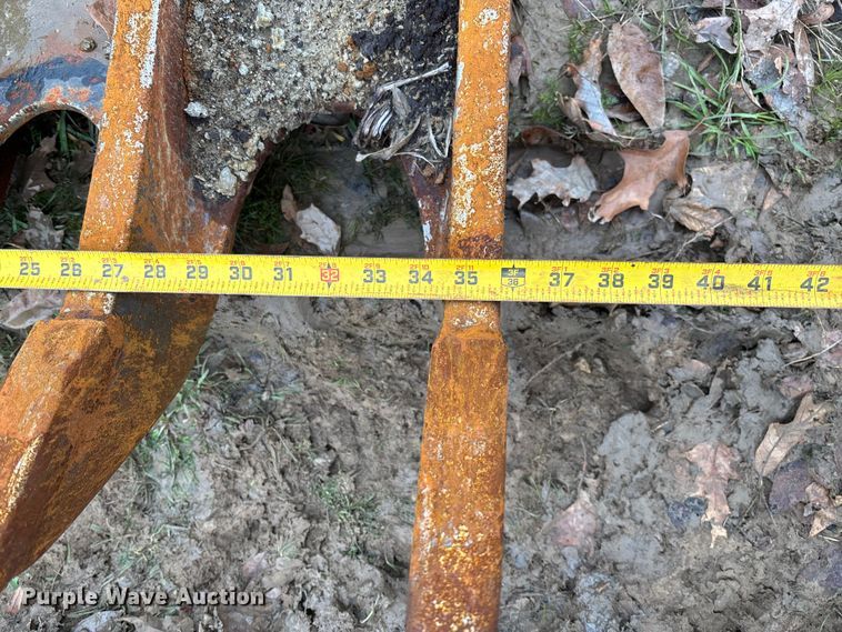 image for item EV3413 Excavator rake