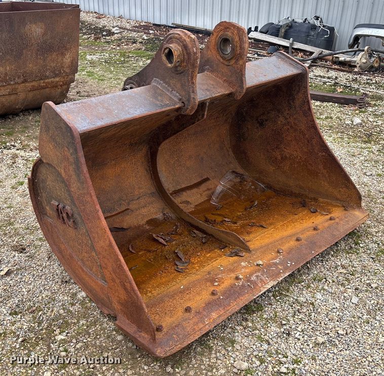 image for item EV3416 Tag Doosan DX300 excavator bucket