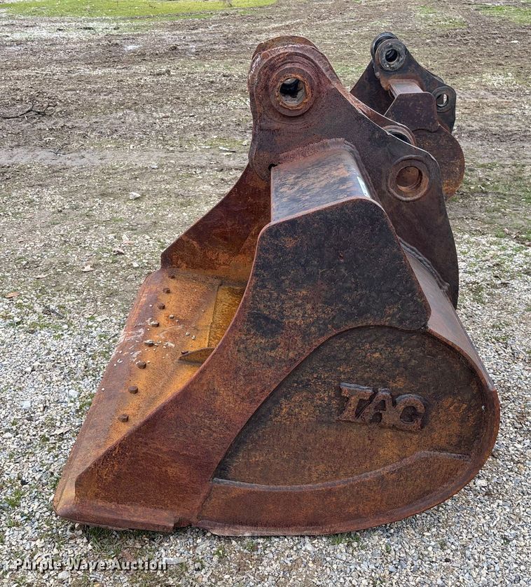 image for item EV3416 Tag Doosan DX300 excavator bucket