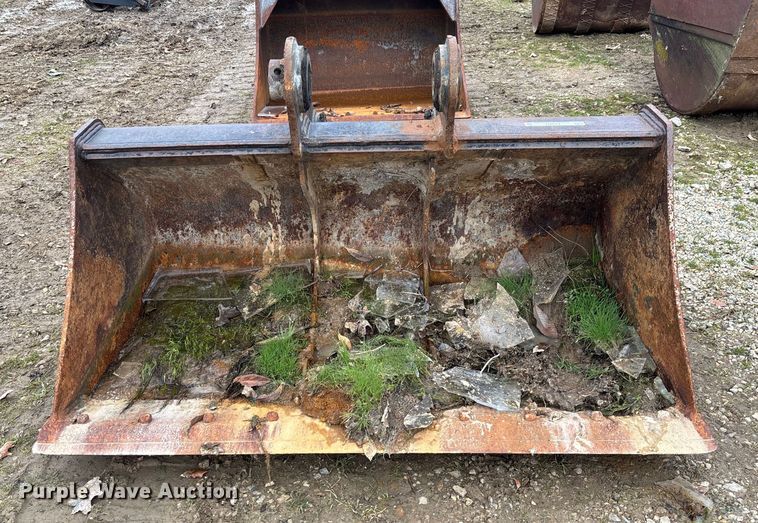 image for item EV3417 Tag Doosan DX225 excavator bucket