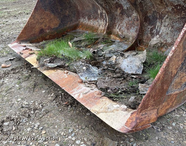 image for item EV3417 Tag Doosan DX225 excavator bucket