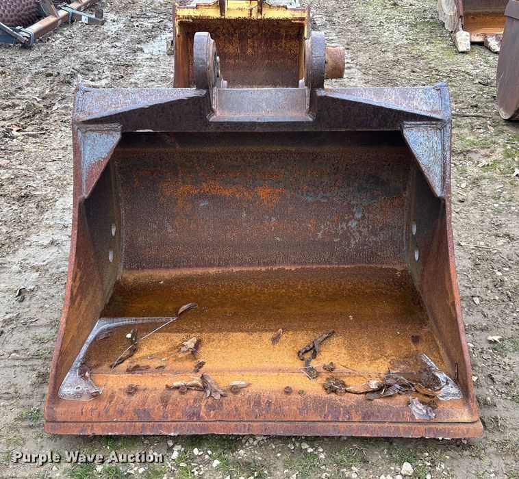 image for item EV3418 Tooth Pro 13FB48 excavator bucket