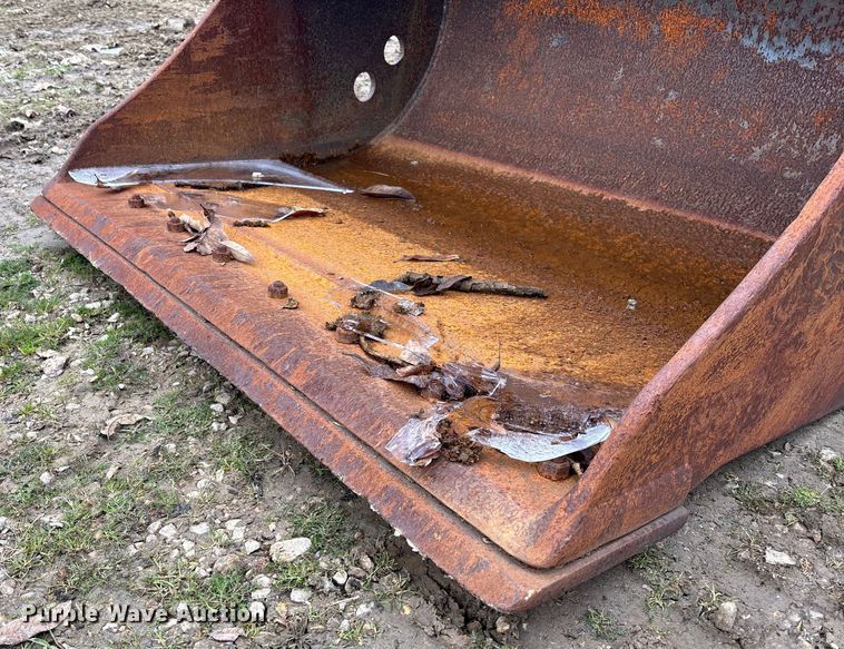 image for item EV3418 Tooth Pro 13FB48 excavator bucket