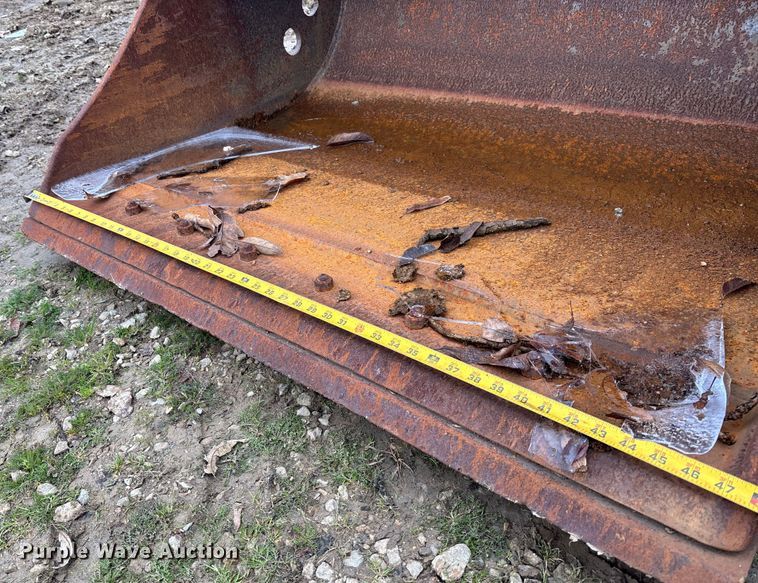 image for item EV3418 Tooth Pro 13FB48 excavator bucket