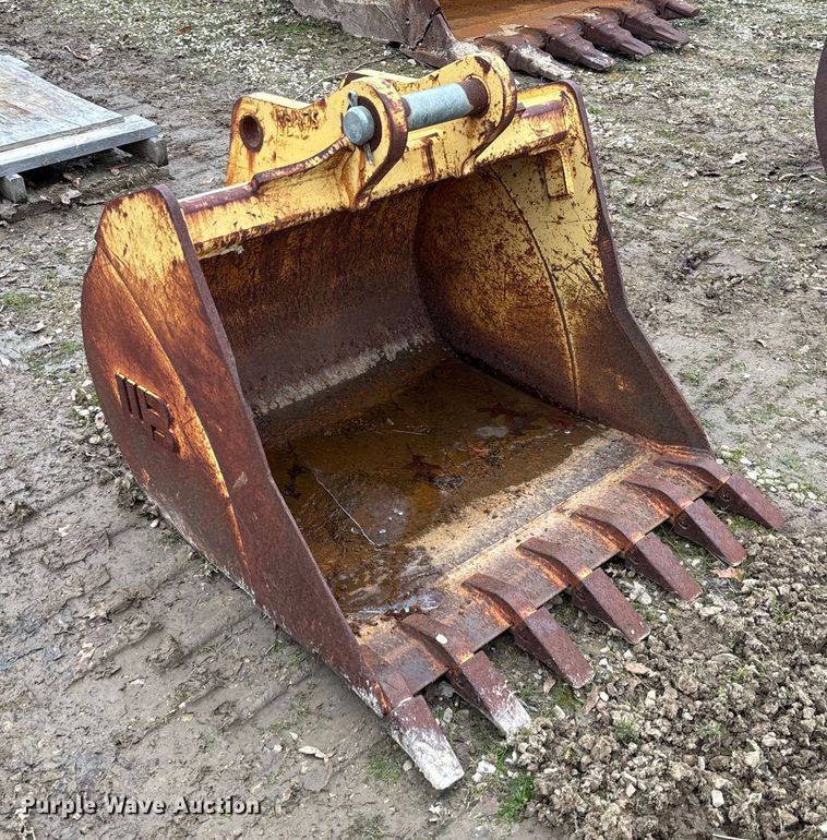 image for item EV3419 WB JD310 excavator bucket