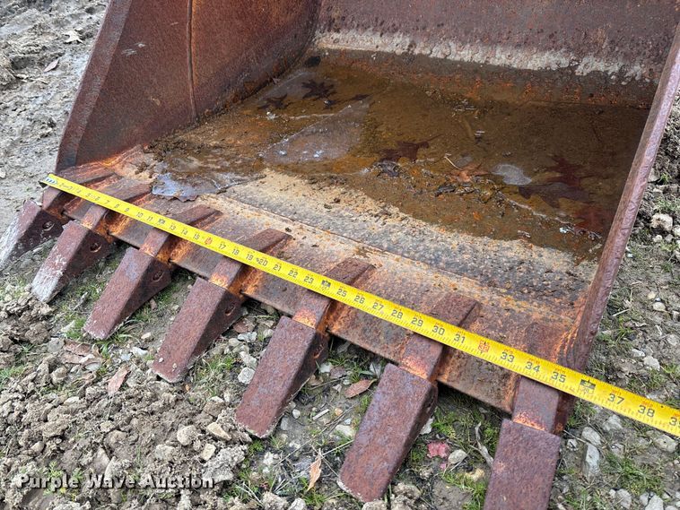 image for item EV3419 WB JD310 excavator bucket