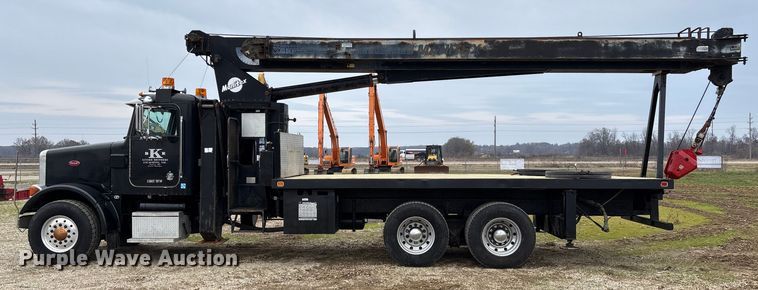 image for item EV3438 1992 Peterbilt 357 crane truck