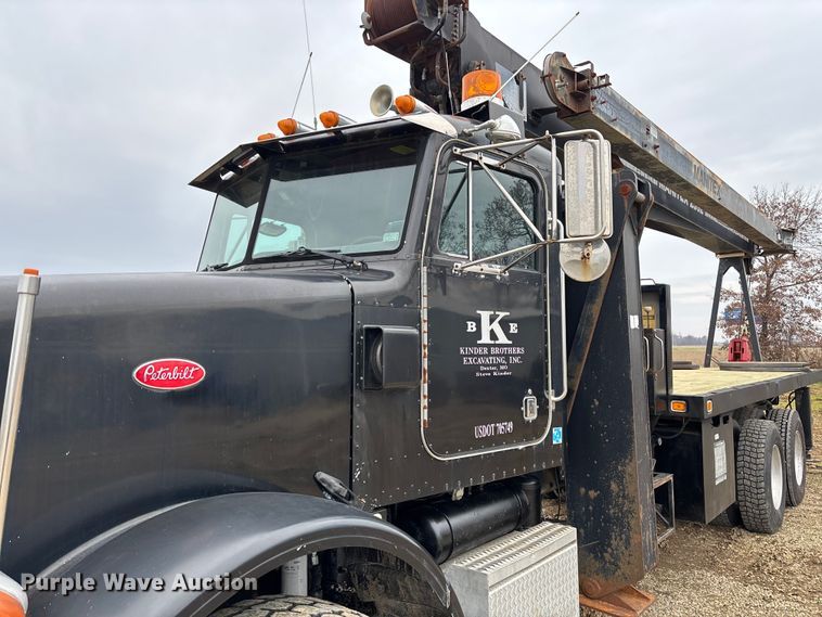 image for item EV3438 1992 Peterbilt 357 crane truck