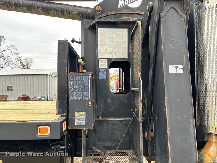 image for item EV3438 1992 Peterbilt 357 crane truck