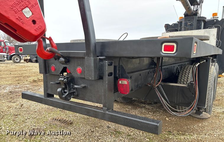 image for item EV3438 1992 Peterbilt 357 crane truck