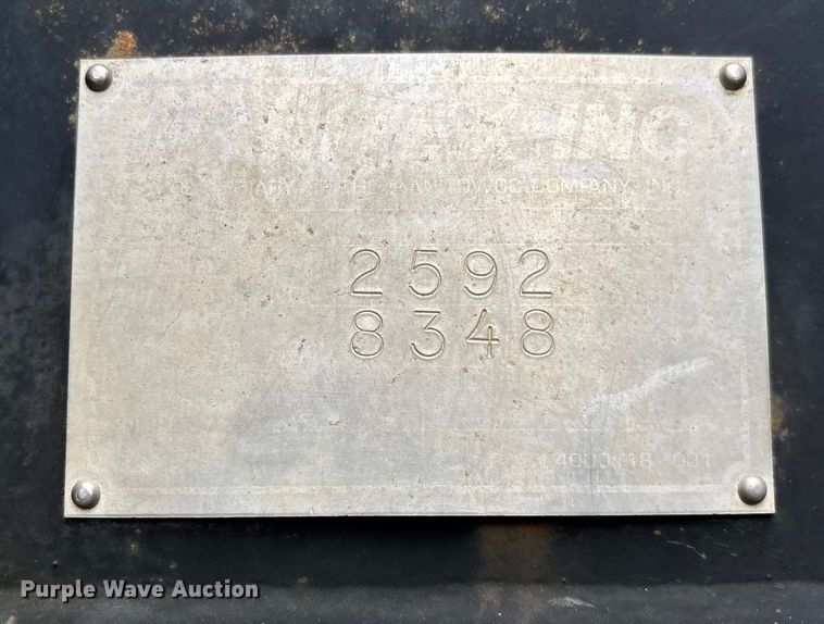 image for item EV3438 1992 Peterbilt 357 crane truck