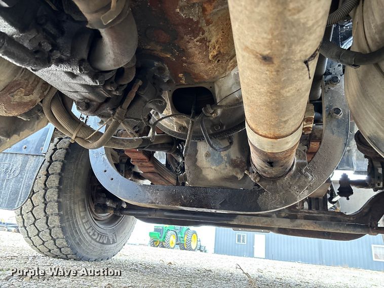 image for item EV3438 1992 Peterbilt 357 crane truck