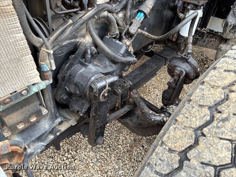 image for item EV3438 1992 Peterbilt 357 crane truck