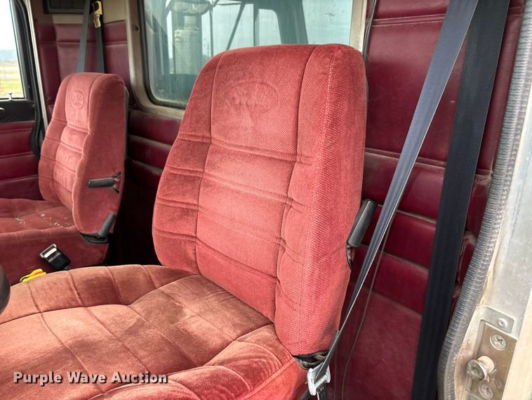 image for item EV3438 1992 Peterbilt 357 crane truck