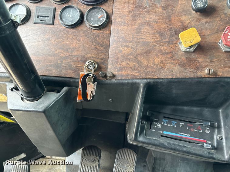 image for item EV3438 1992 Peterbilt 357 crane truck