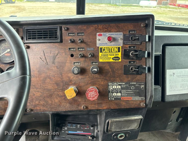 image for item EV3438 1992 Peterbilt 357 crane truck