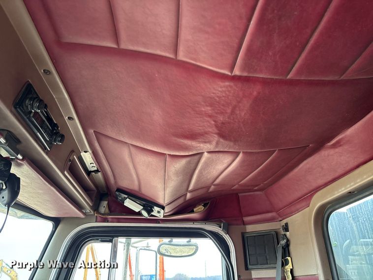 image for item EV3438 1992 Peterbilt 357 crane truck