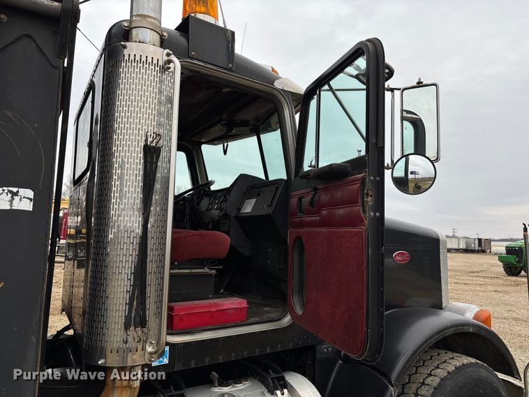 image for item EV3438 1992 Peterbilt 357 crane truck