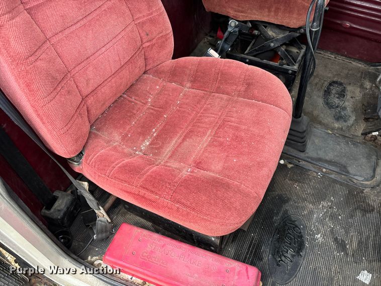 image for item EV3438 1992 Peterbilt 357 crane truck