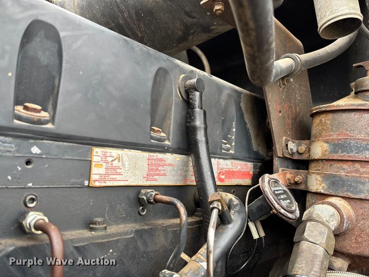 image for item EV3438 1992 Peterbilt 357 crane truck