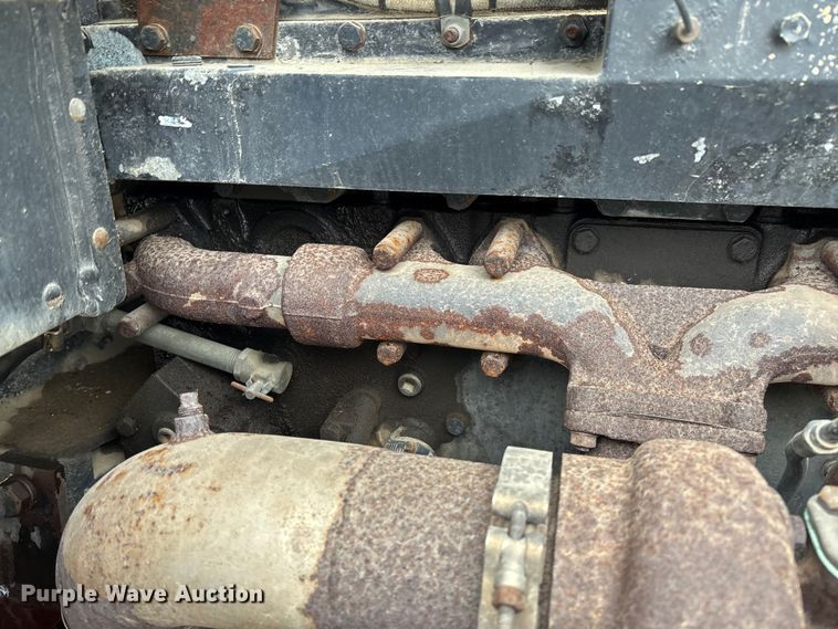 image for item EV3438 1992 Peterbilt 357 crane truck