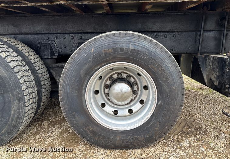 image for item EV3438 1992 Peterbilt 357 crane truck