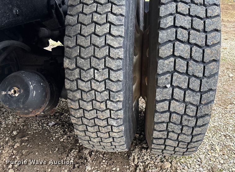 image for item EV3438 1992 Peterbilt 357 crane truck