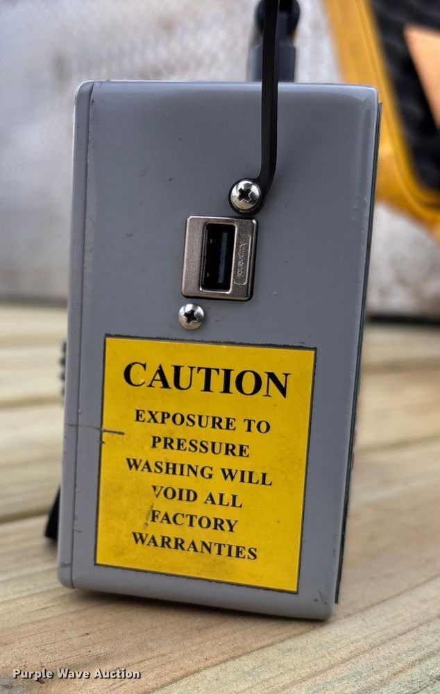 image for item EV3438 1992 Peterbilt 357 crane truck