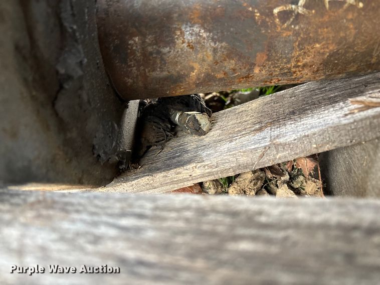 image for item EV3439 2019 Strickland PC290 quick coupler