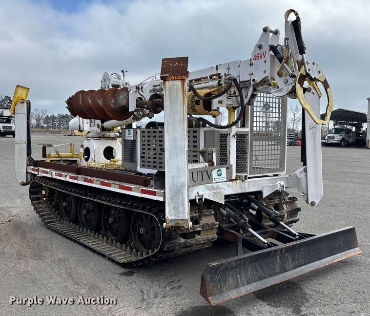 image for item EV3460 UTV Achiever mini digger derrick 