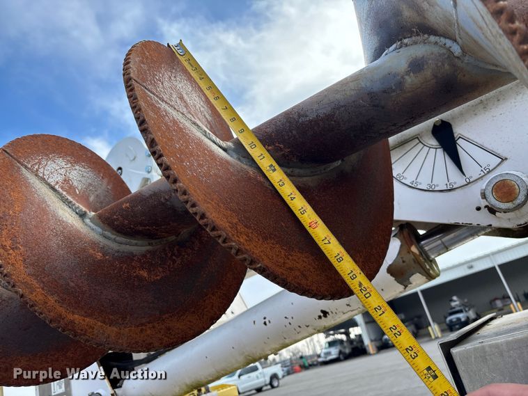 image for item EV3460 UTV Achiever mini digger derrick 