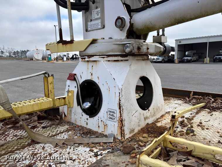 image for item EV3460 UTV Achiever mini digger derrick 