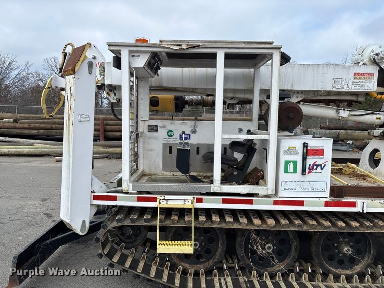 image for item EV3460 UTV Achiever mini digger derrick 