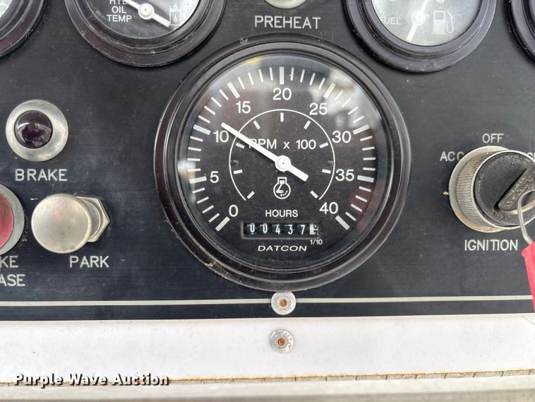 image for item EV3460 UTV Achiever mini digger derrick 